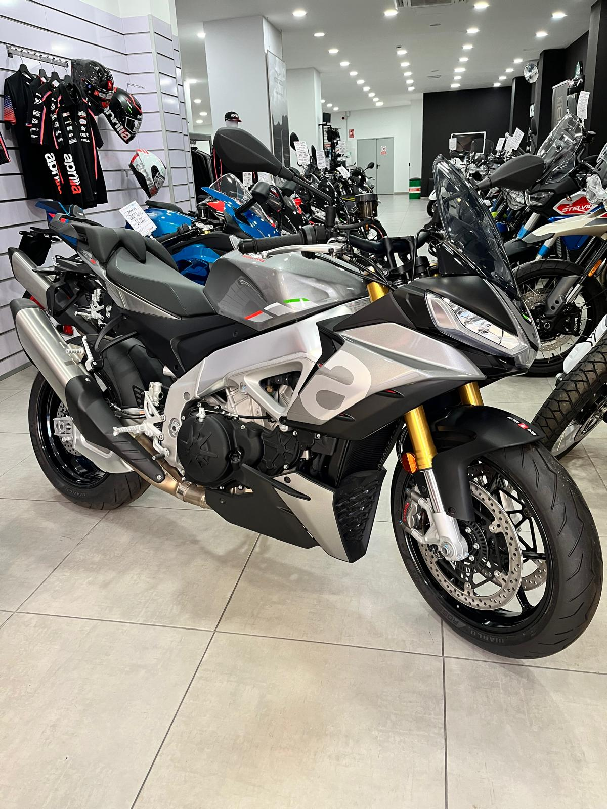 APRILIA TUONO V4 1100