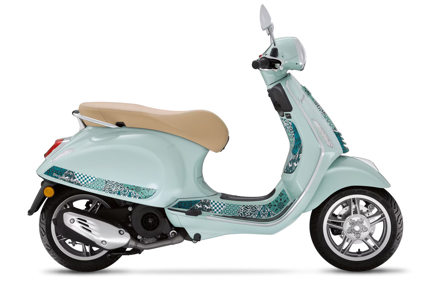 Vespa Primavera 125 BATIK 5+
