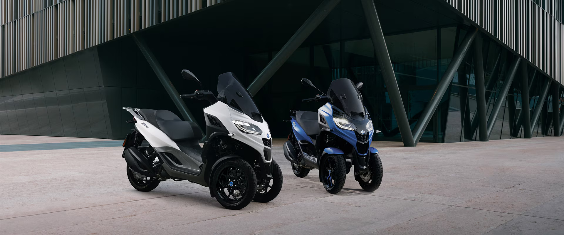 Ahora llévate el nuevo Piaggio MP3 310 Sin Intereses TAE 0%*